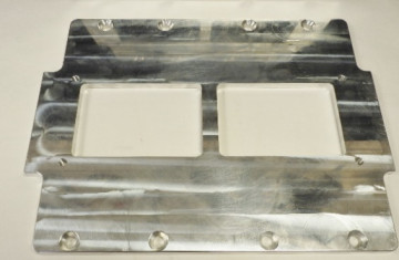 Roots Blower Plate Allows Installation  of Injector or Carb for Break in or Racing